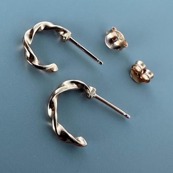 Rose Gold Twisted Open Huggie Hoop Earrings - Picture 5 of 11